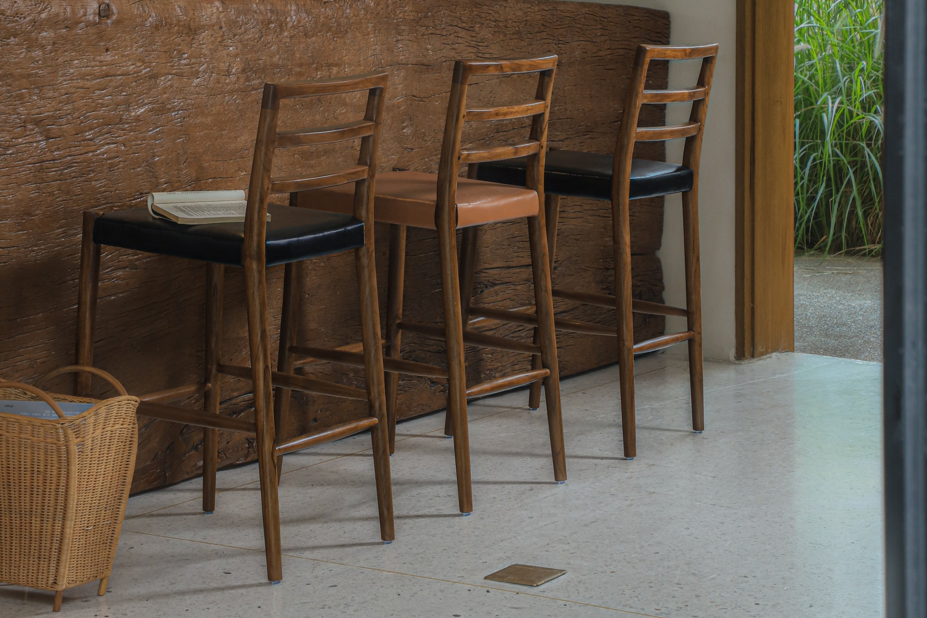 What Makes a Stool Chair Comfortable? Features to Look For Before Buying