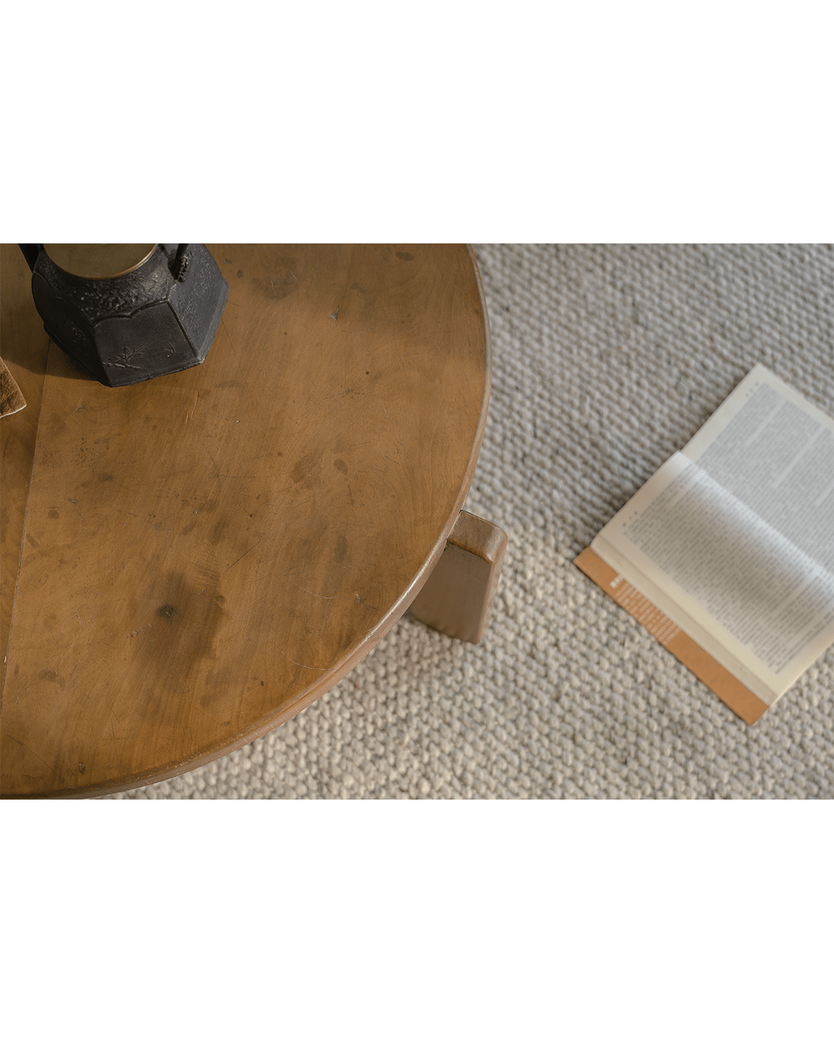 Do's and Don'ts of Wooden Coffee Table Care - ZM Home