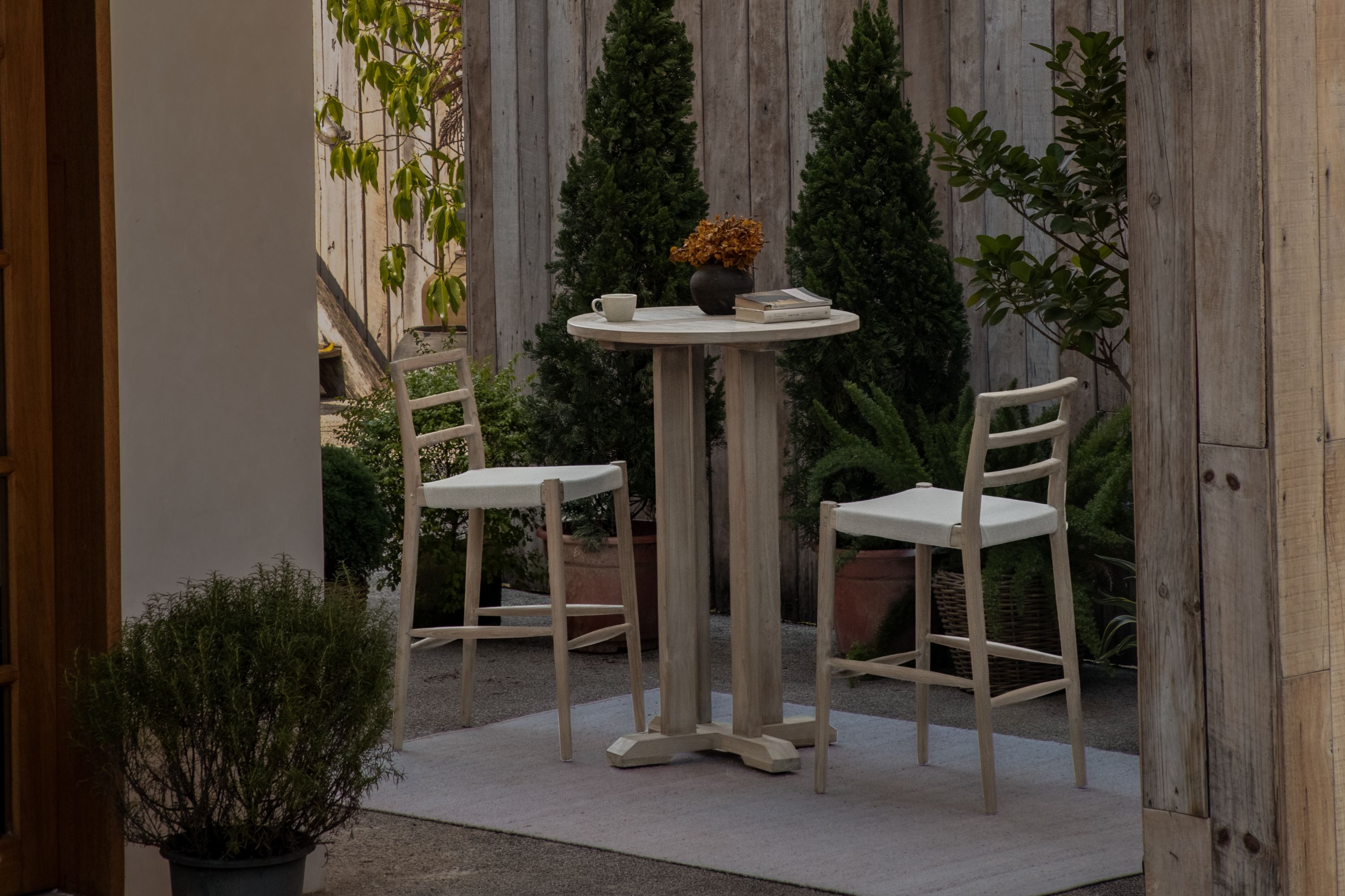 How to Make Your Patio Feel Like an Outdoor Living Room: 10 Cozy Design Ideas