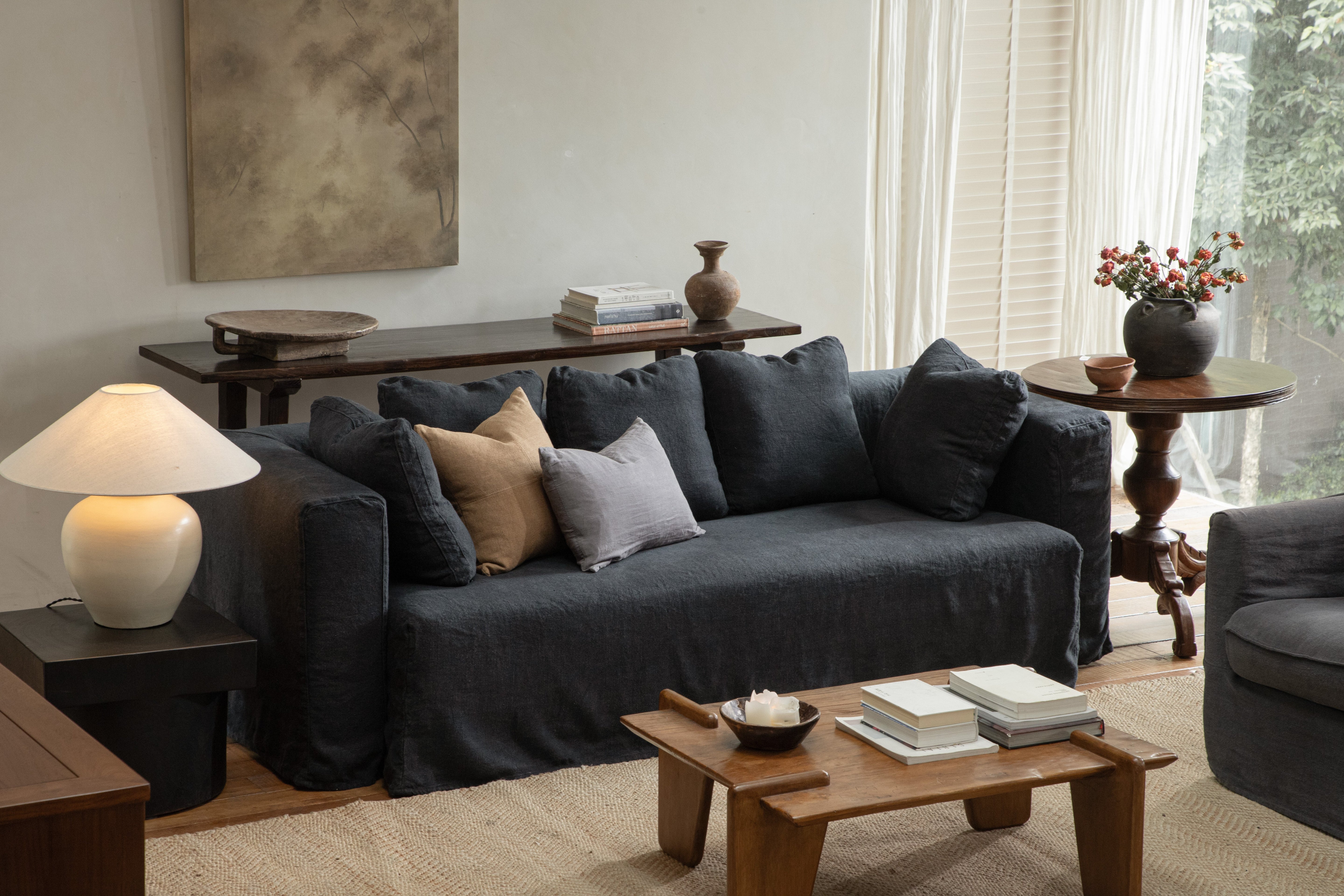 How to Pet-Proof Your Sofa: 5 Easy Ways to Keep It Clean and Scratch-Free