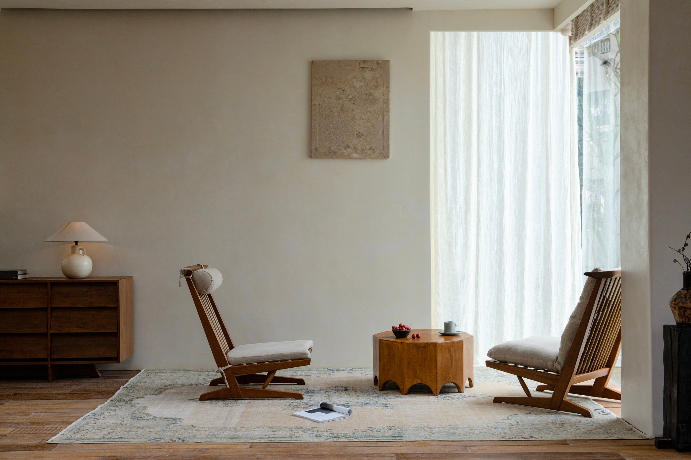 Ottoman vs Coffee Table: Which Is Better for Your Living Room?