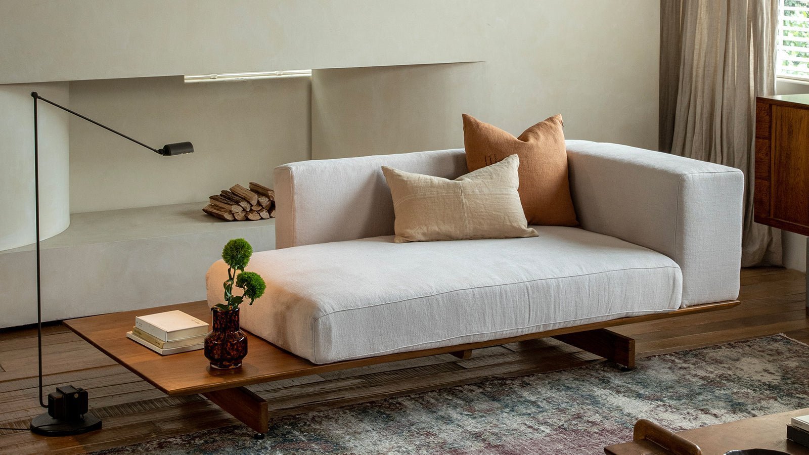 How to Arrange a Sofa and Dining Table in One Room Without Clutter? - ZM Home