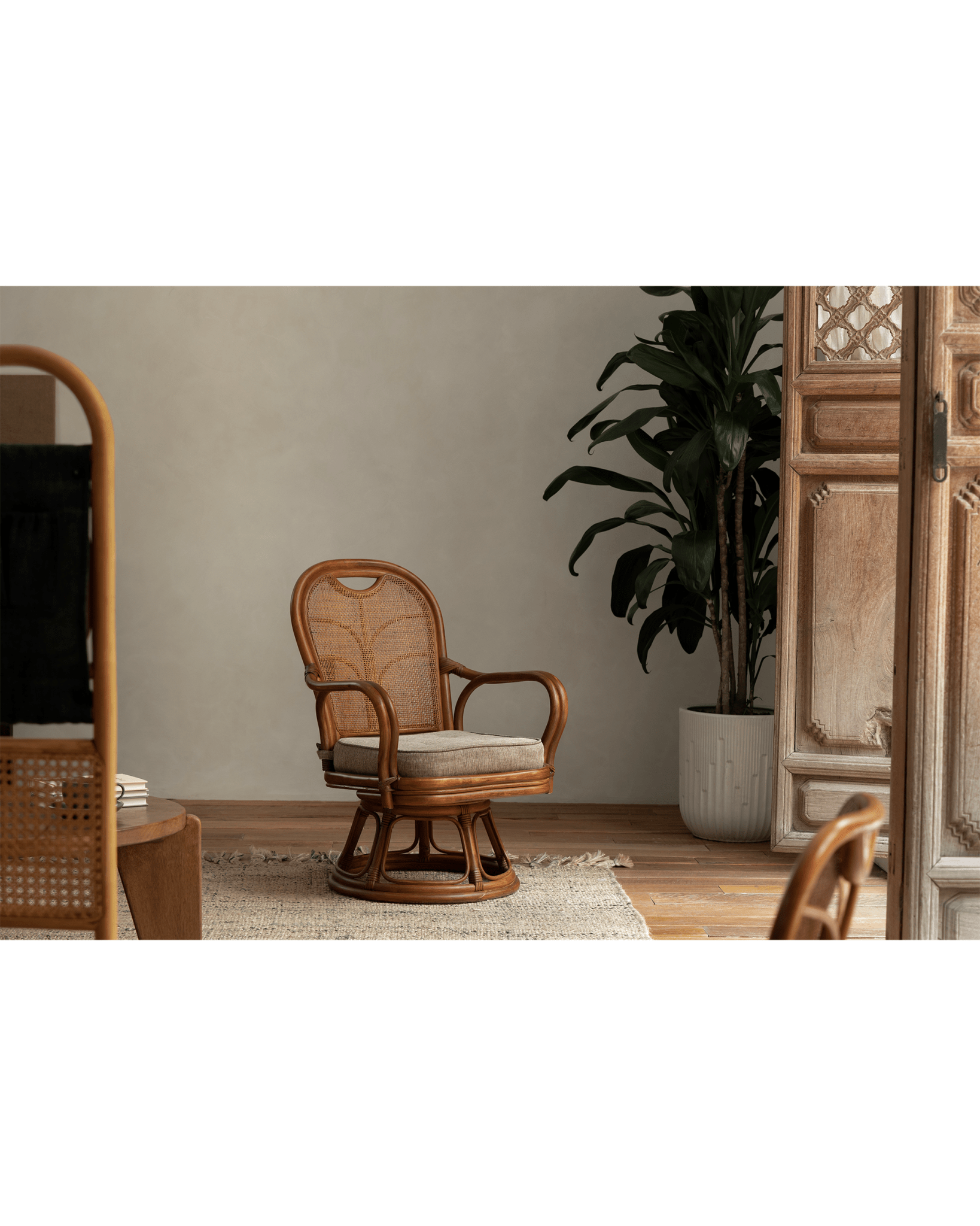 Ray Mini Rattan Swivel Chair - ZM Home