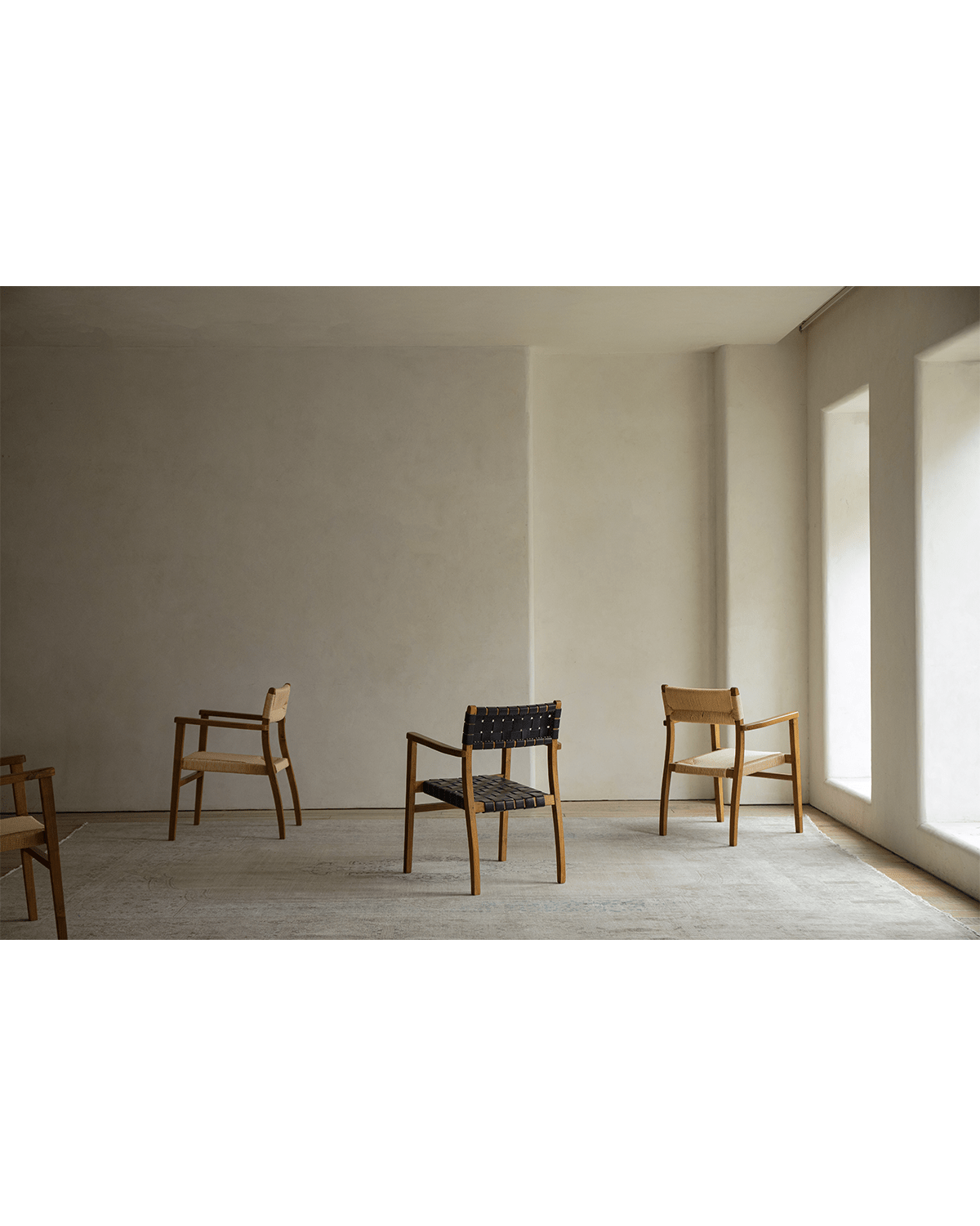 Reed Chair: Teak frame with woven seat, a stylish and comfortable seating option with kraft, leather and rattan weave.