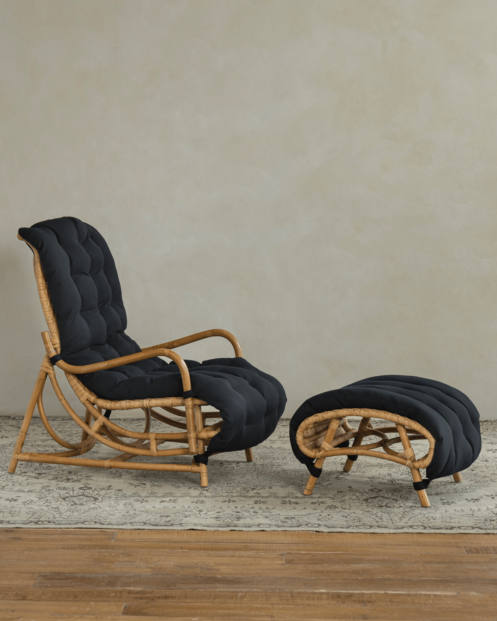 Nalgae Rattan Lounge Chair - ZM Home