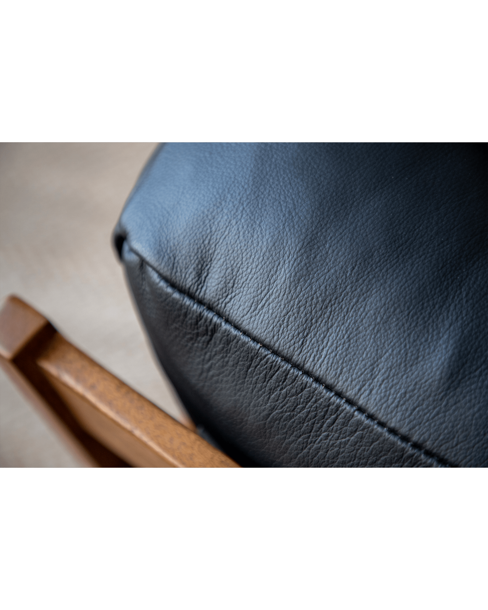 Rene Leather Lounge Chair - ZM Home