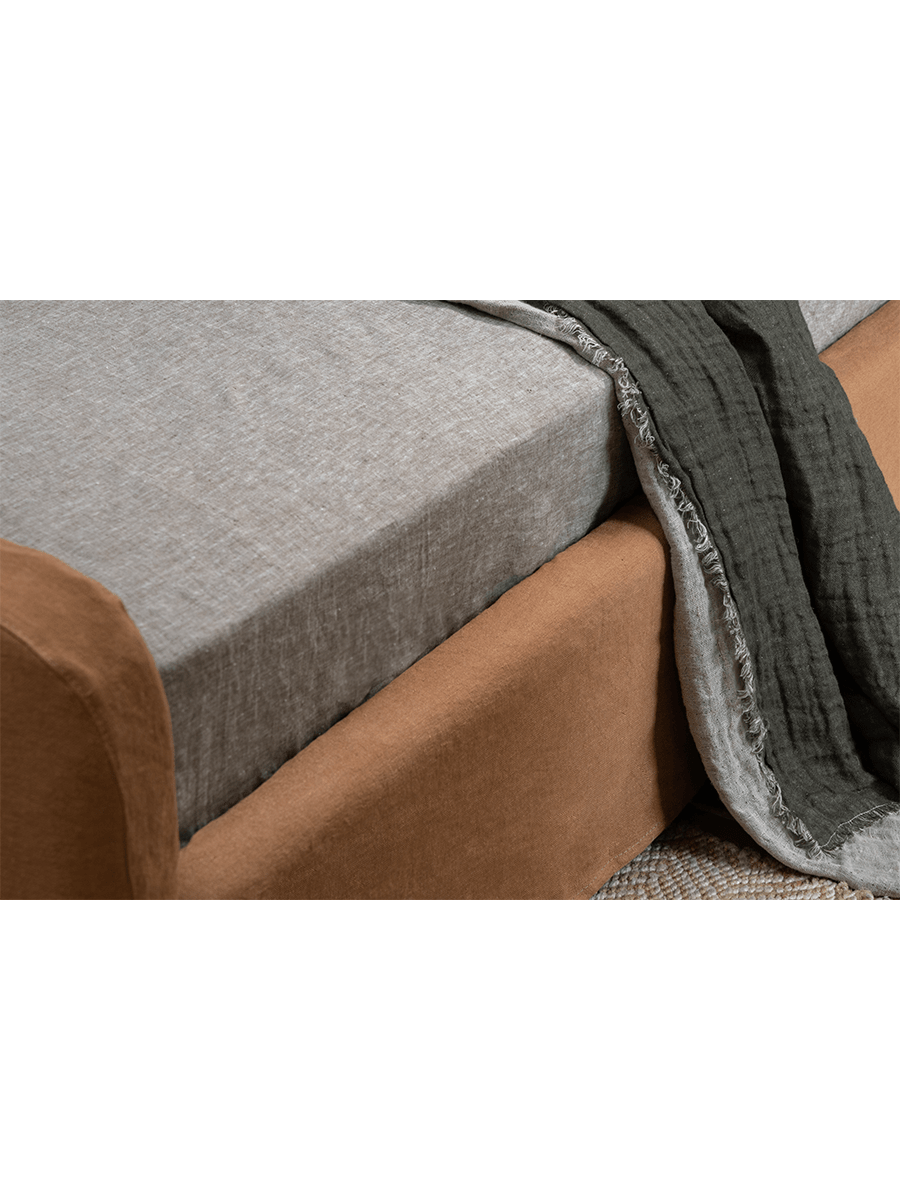 Guni Slipcover Linen Bed - ZM Home