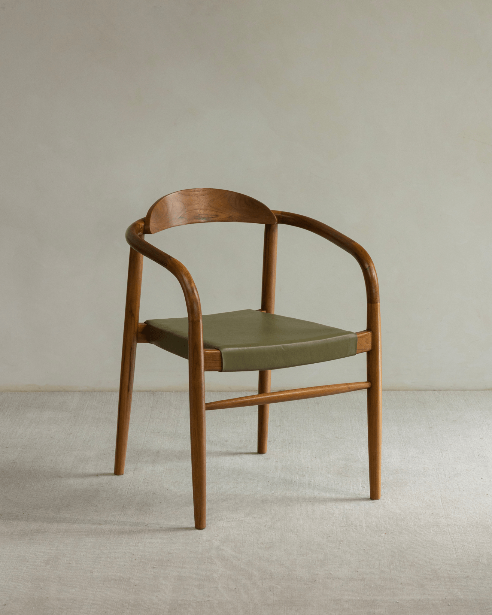 Crescent Leather Chair - ZM Home