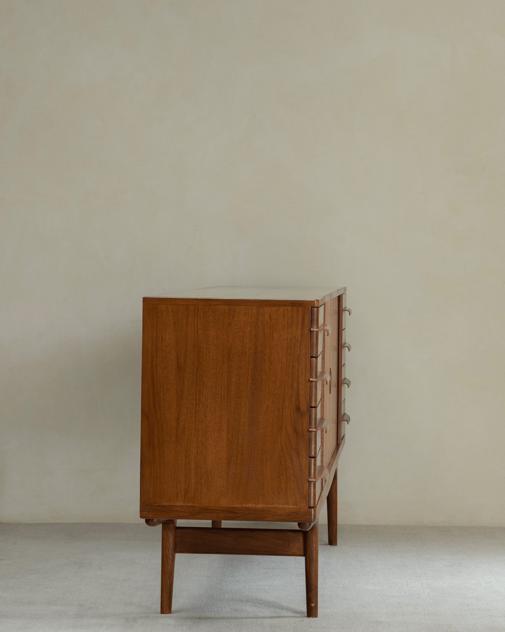 NO.424 Venice Sideboard - ZM Home