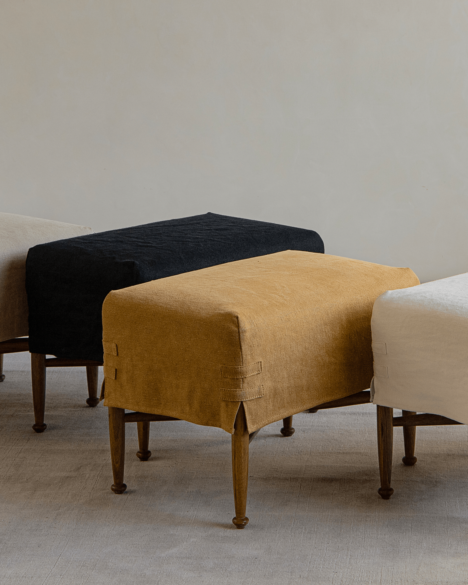 Crabby Slipcover Stool - ZM Home