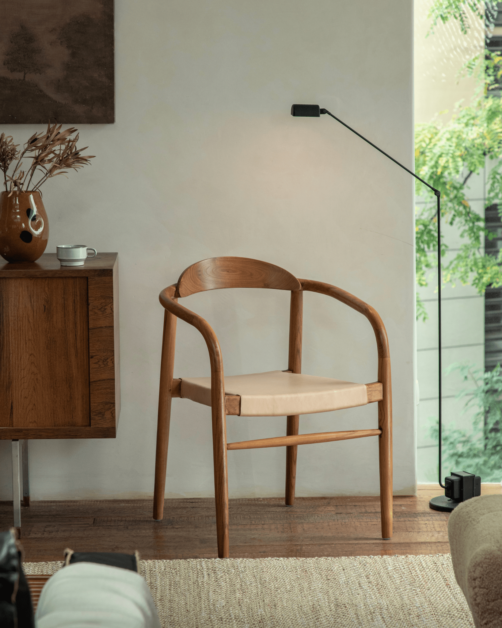 Crescent Leather Chair - ZM Home