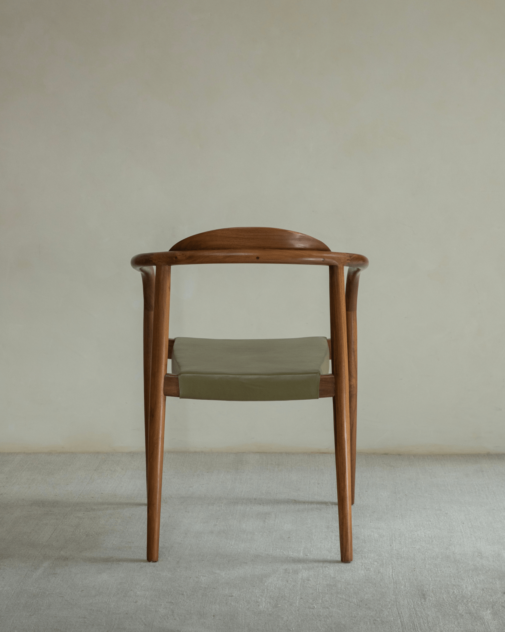 Crescent Leather Chair - ZM Home