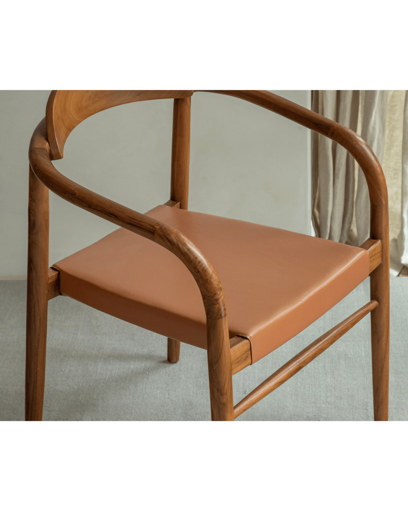 Crescent Leather Chair - ZM Home