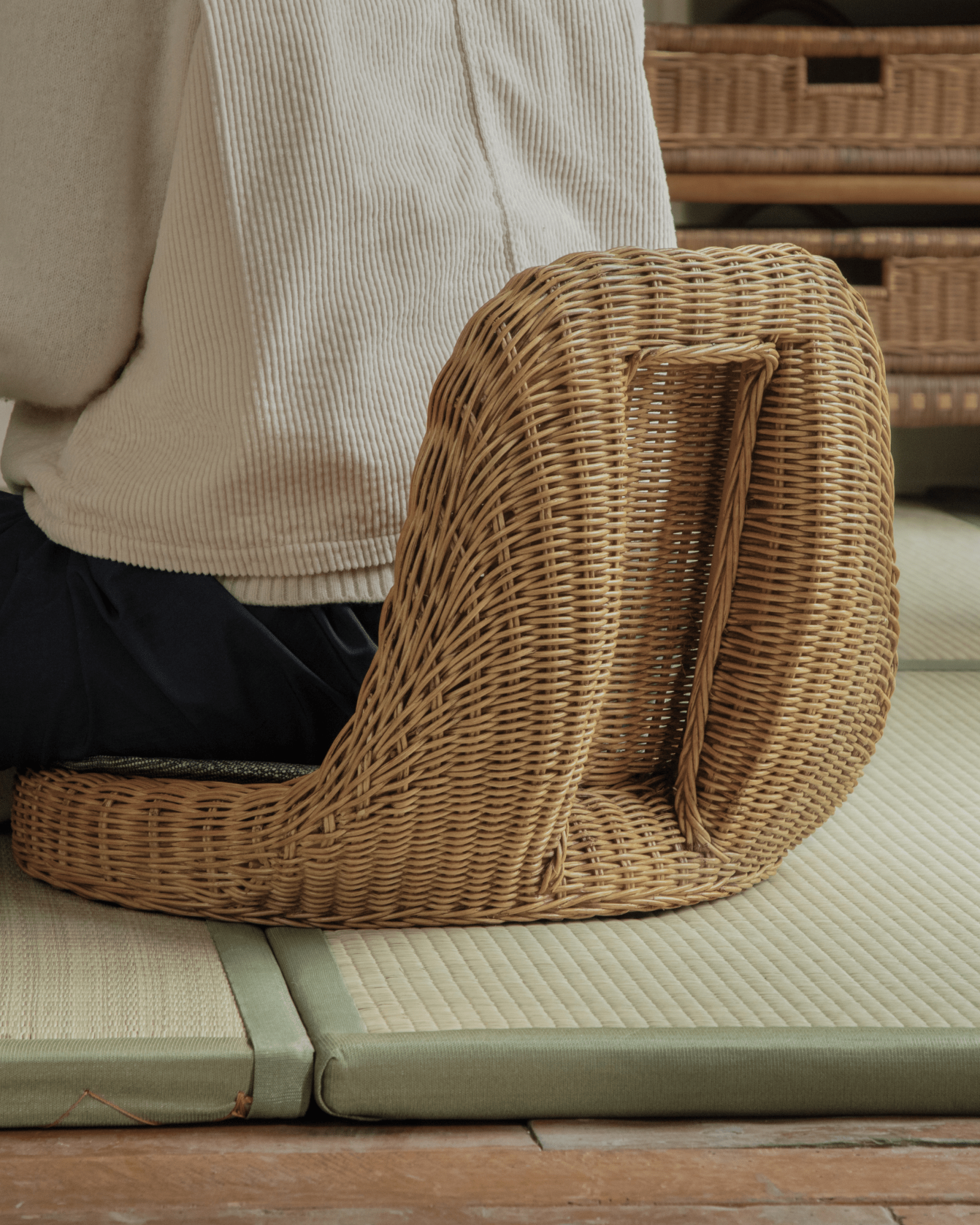 Lotus Tatami Set - Handwoven rattan chair on tatami mat for zen living space