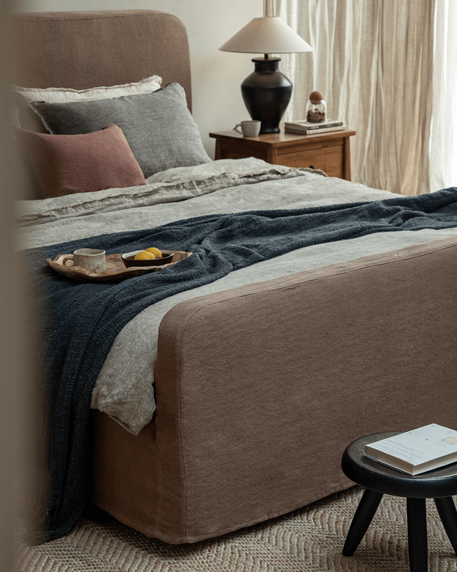 Guni Slipcover Linen Bed - ZM Home