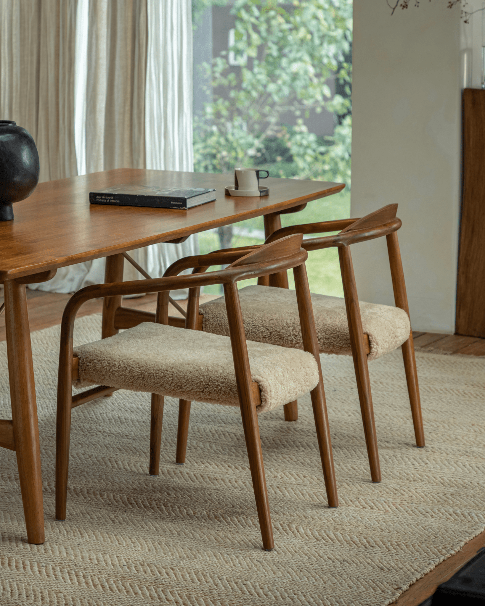 Crescent Shearling Chair - ZM Home