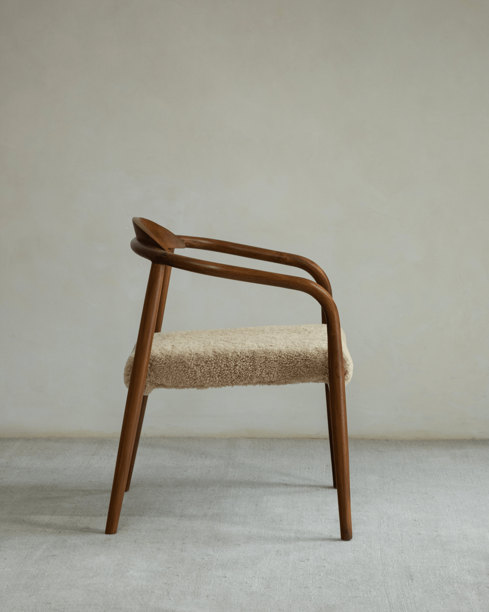 Crescent Shearling Chair - ZM Home