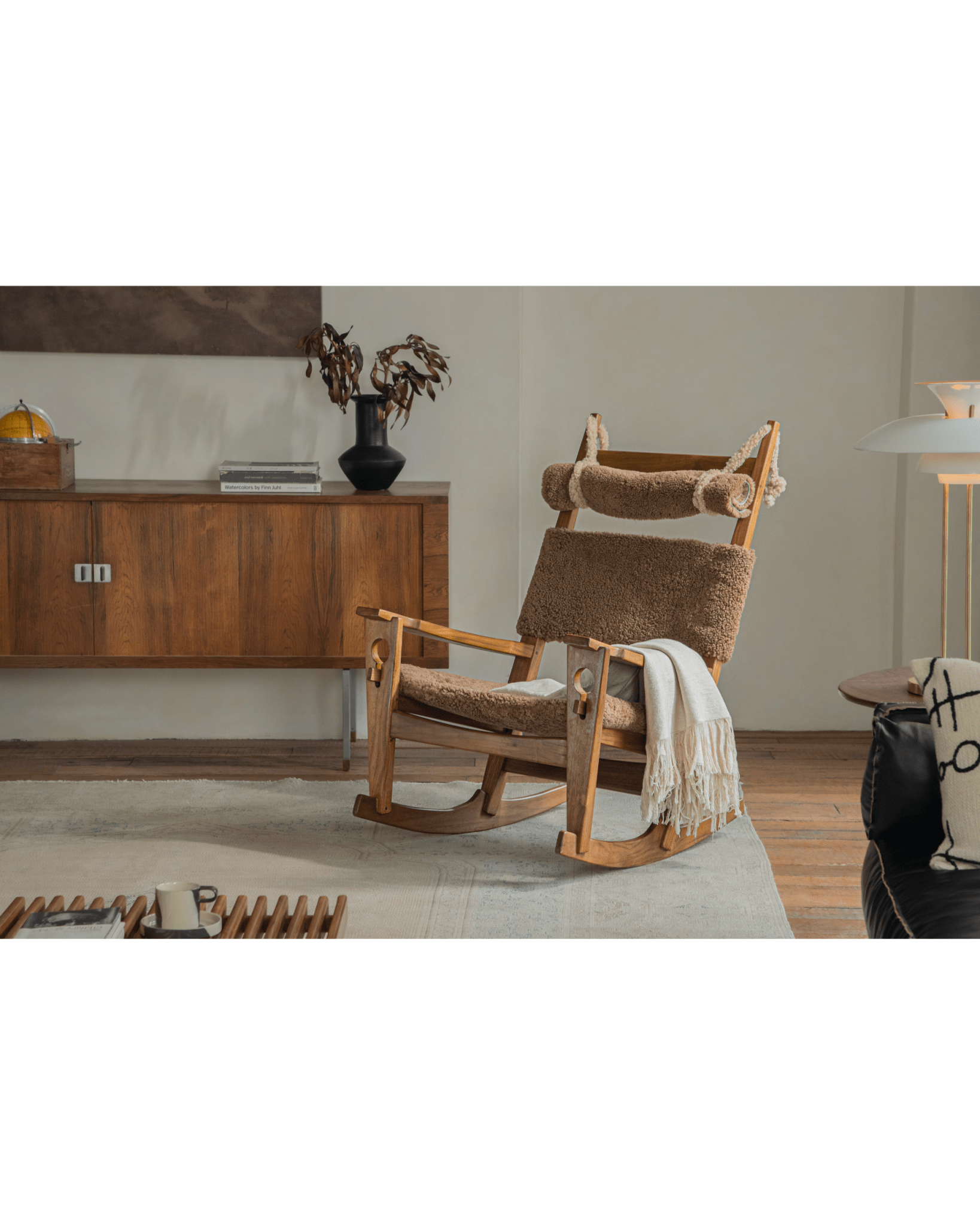 Hans Rocking Chair in Caramel Shearling with Teak Frame, Danish Design, Cozy Interior