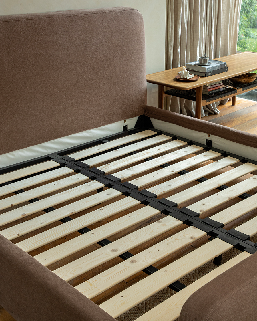 Guni Slipcover Linen Bed - ZM Home