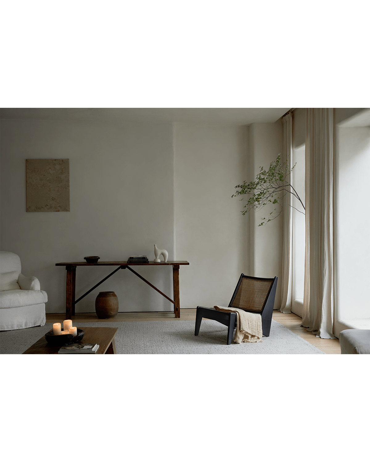 Chandigarh Kangaroo Lounge Chair - ZM Home