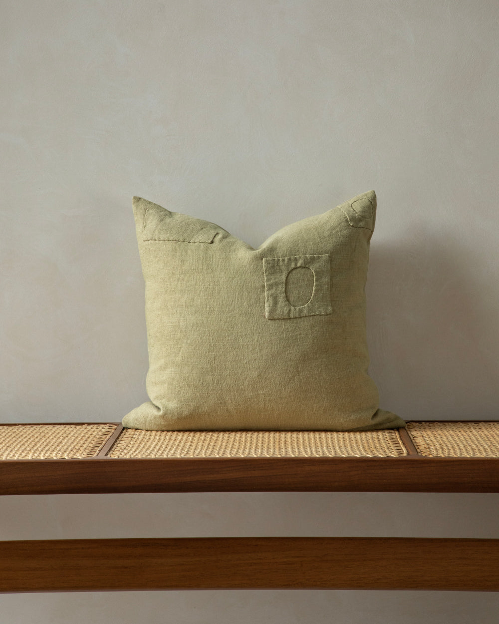 Linora Pillow
