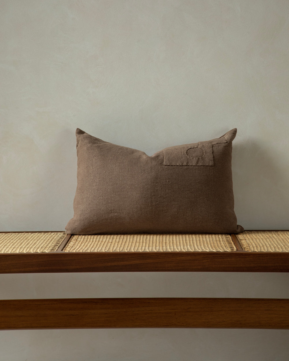 Linora Pillow
