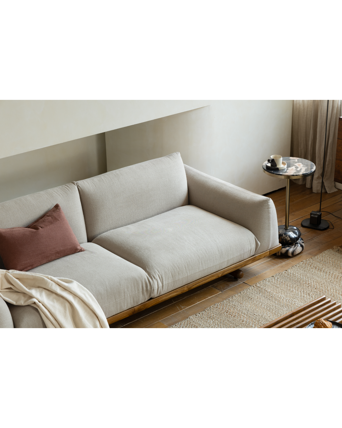 Adrian Sofa