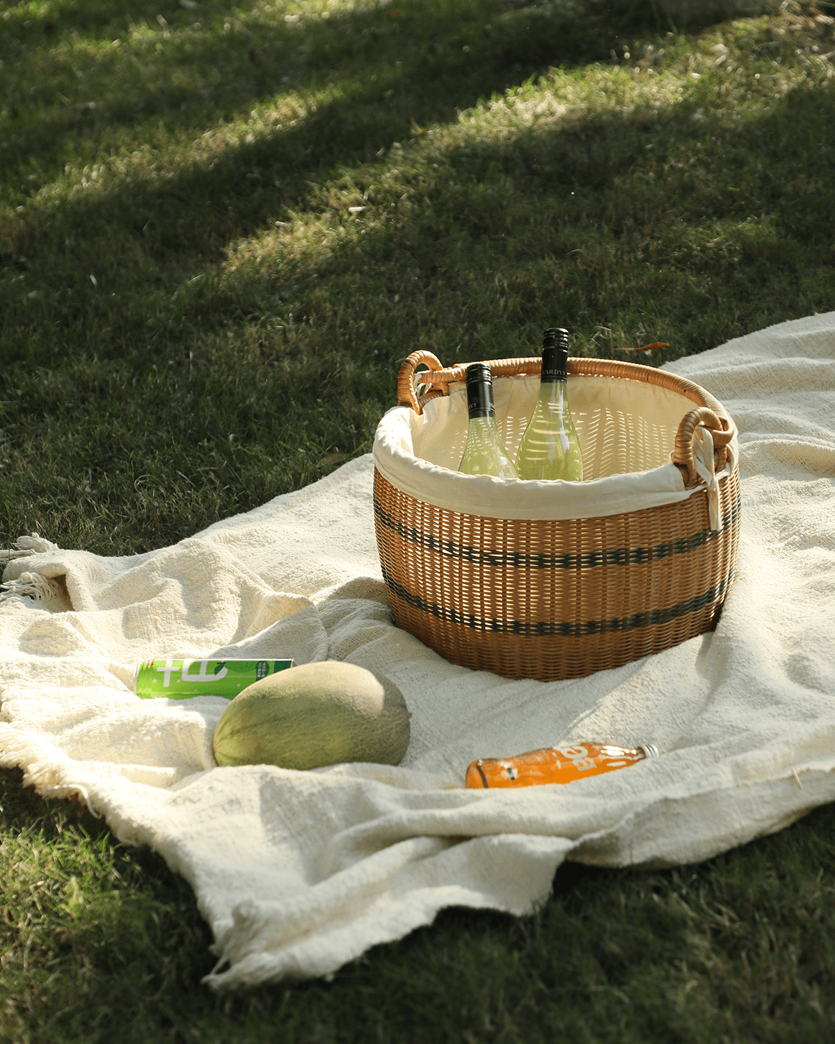 Rattan Bucket Tote Basket - ZM Home