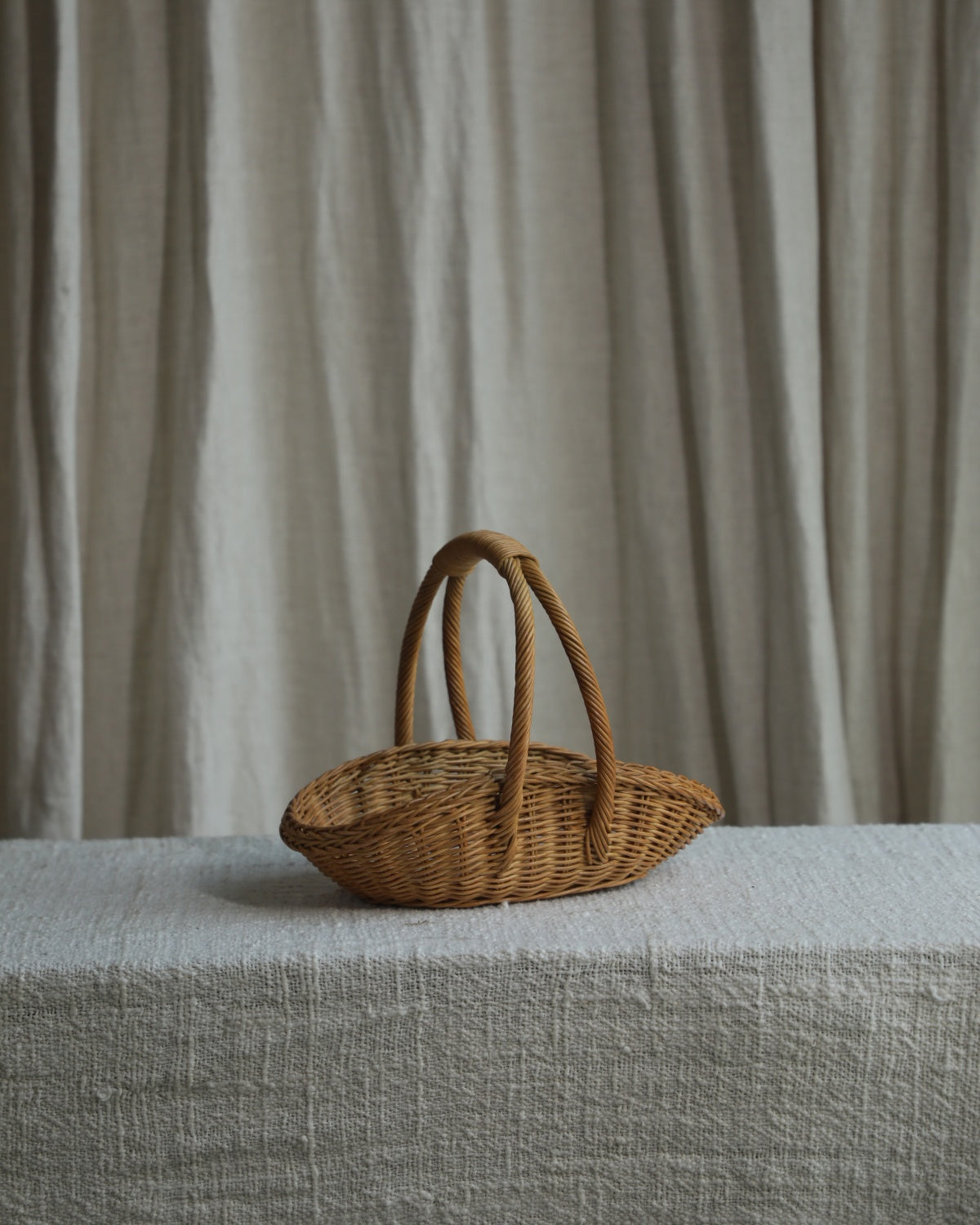 Venus Gathering Basket