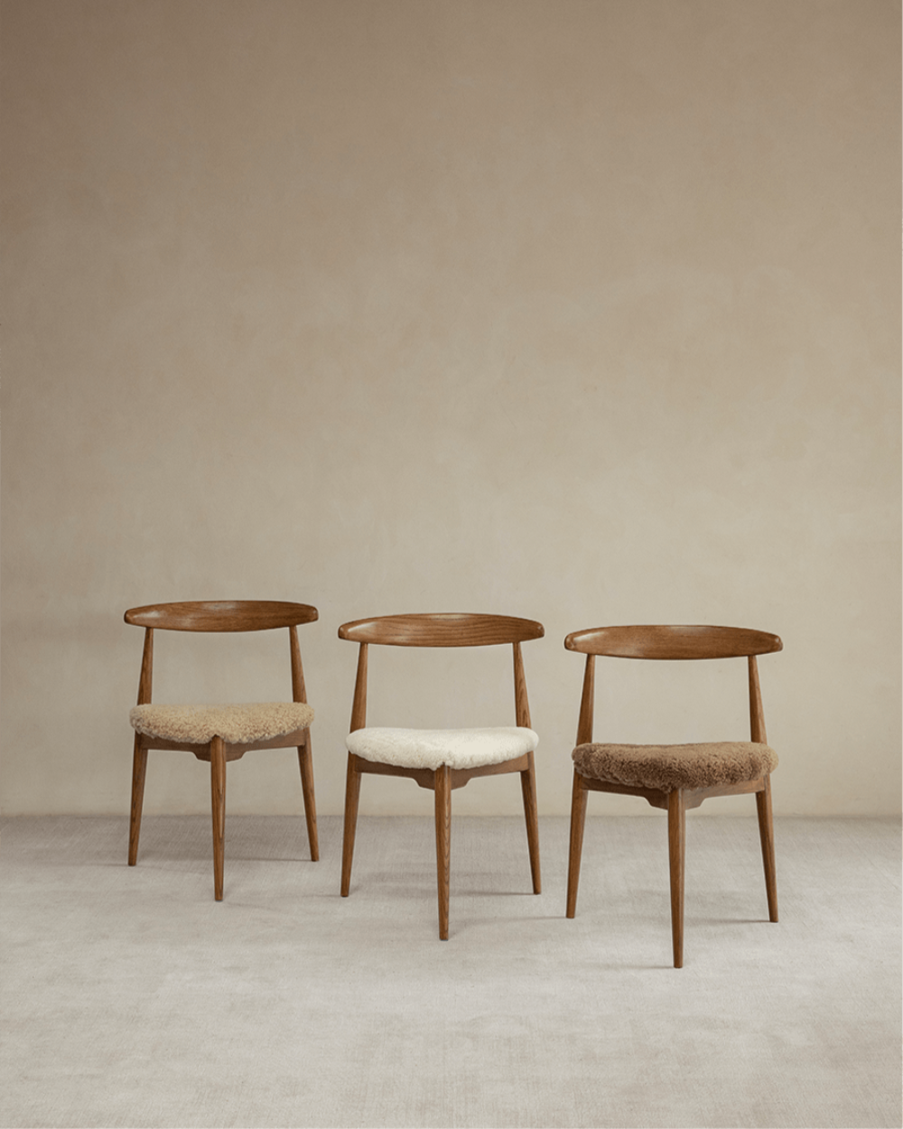Heart Dining Chair - Danish design with oak wood frame, available in bouclé and shearling fabric