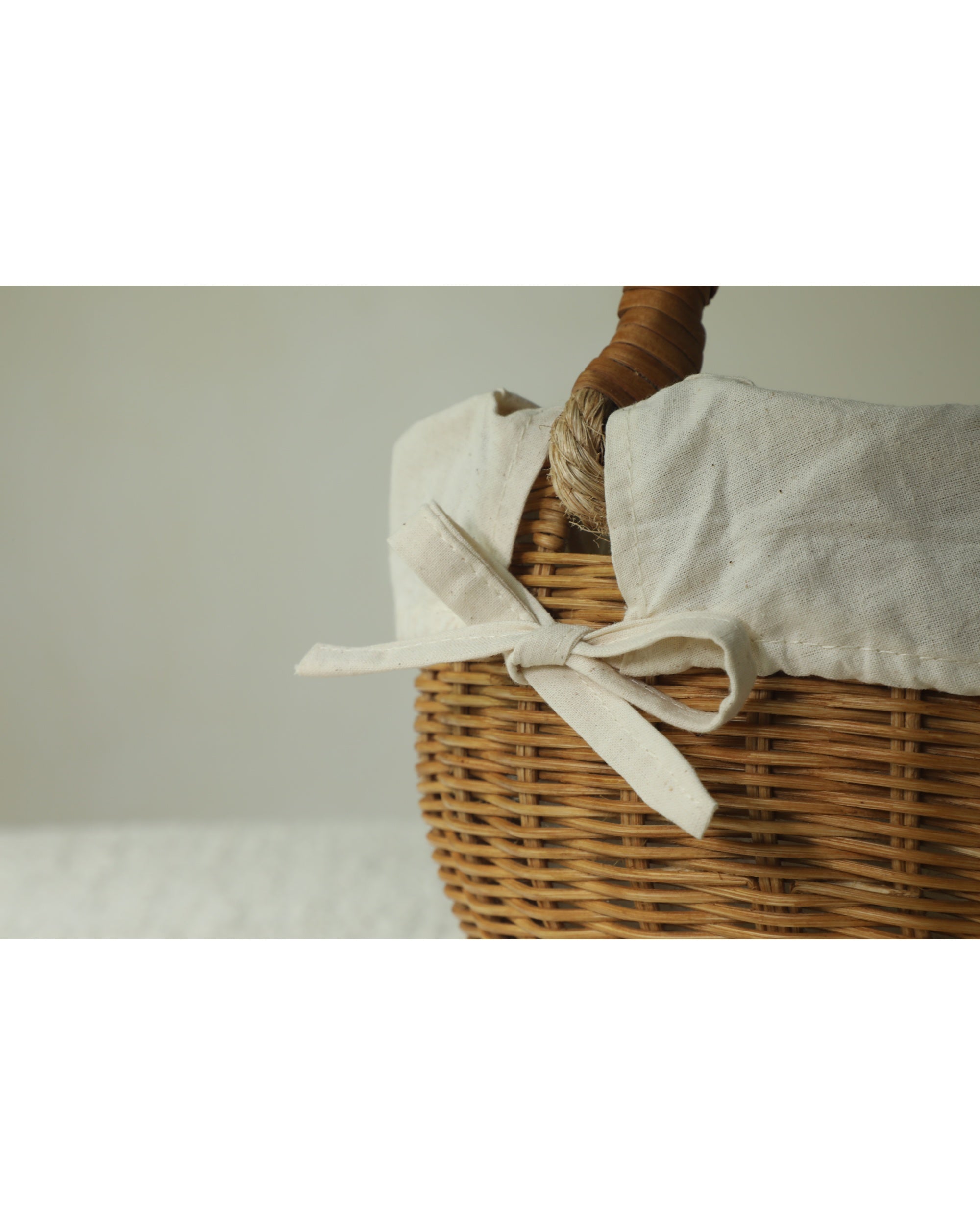 Handwoven Aurelia Basket with cream removable lining and handle
