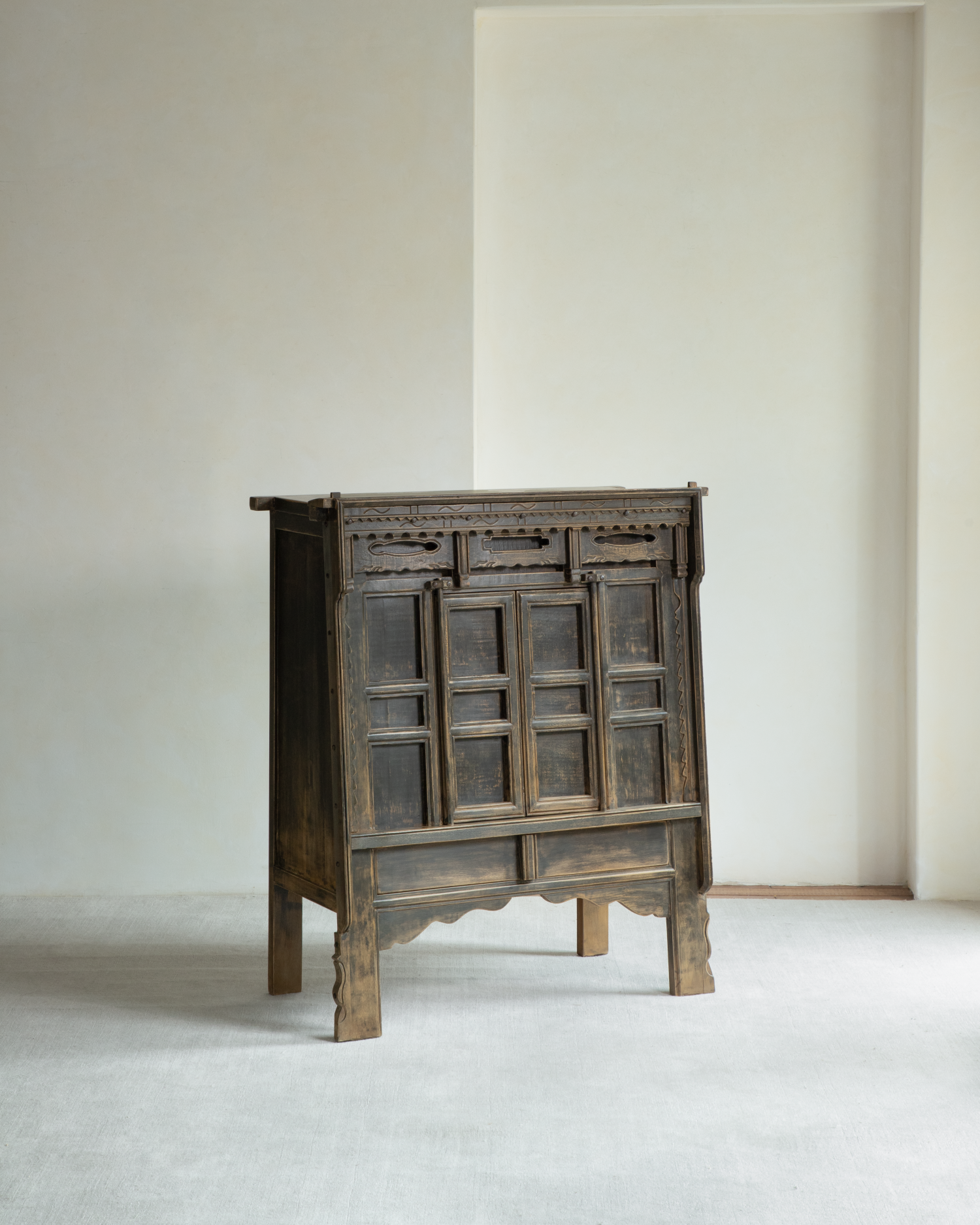 Chinese Vintage Cabinet