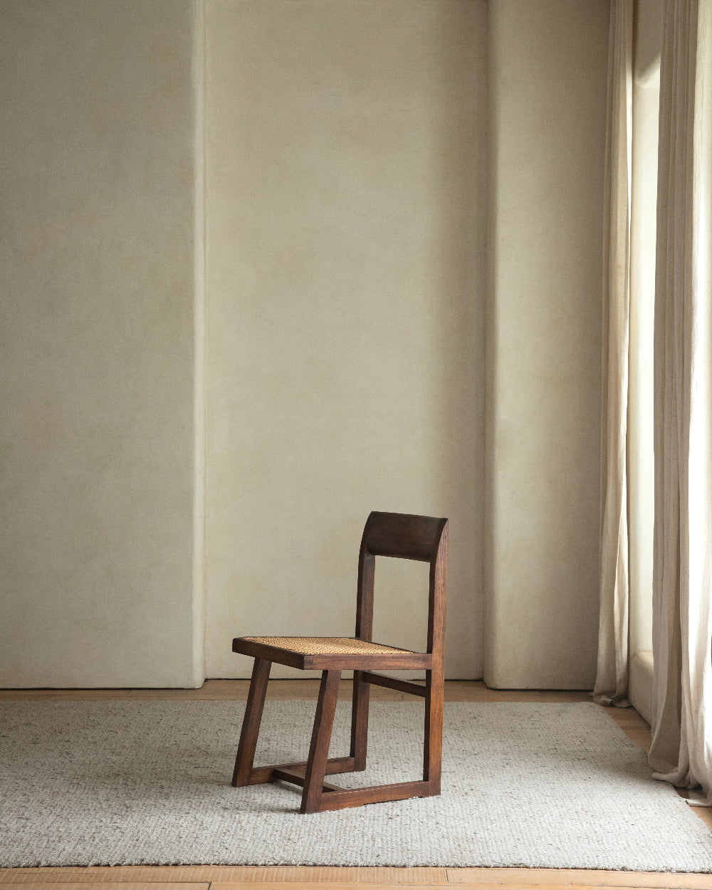 Chandigarh Box Chair