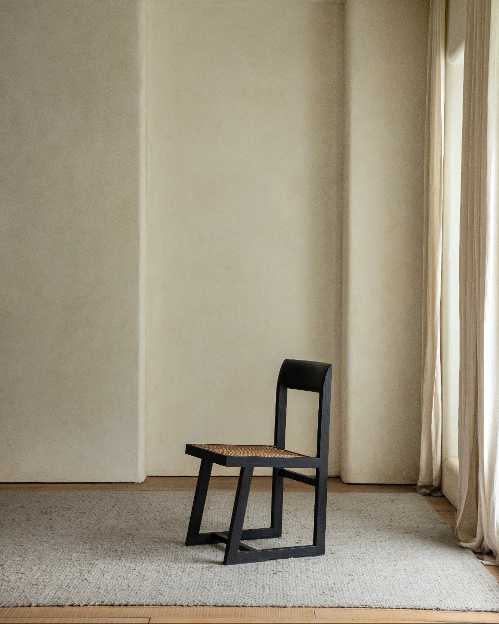 Chandigarh Box Chair