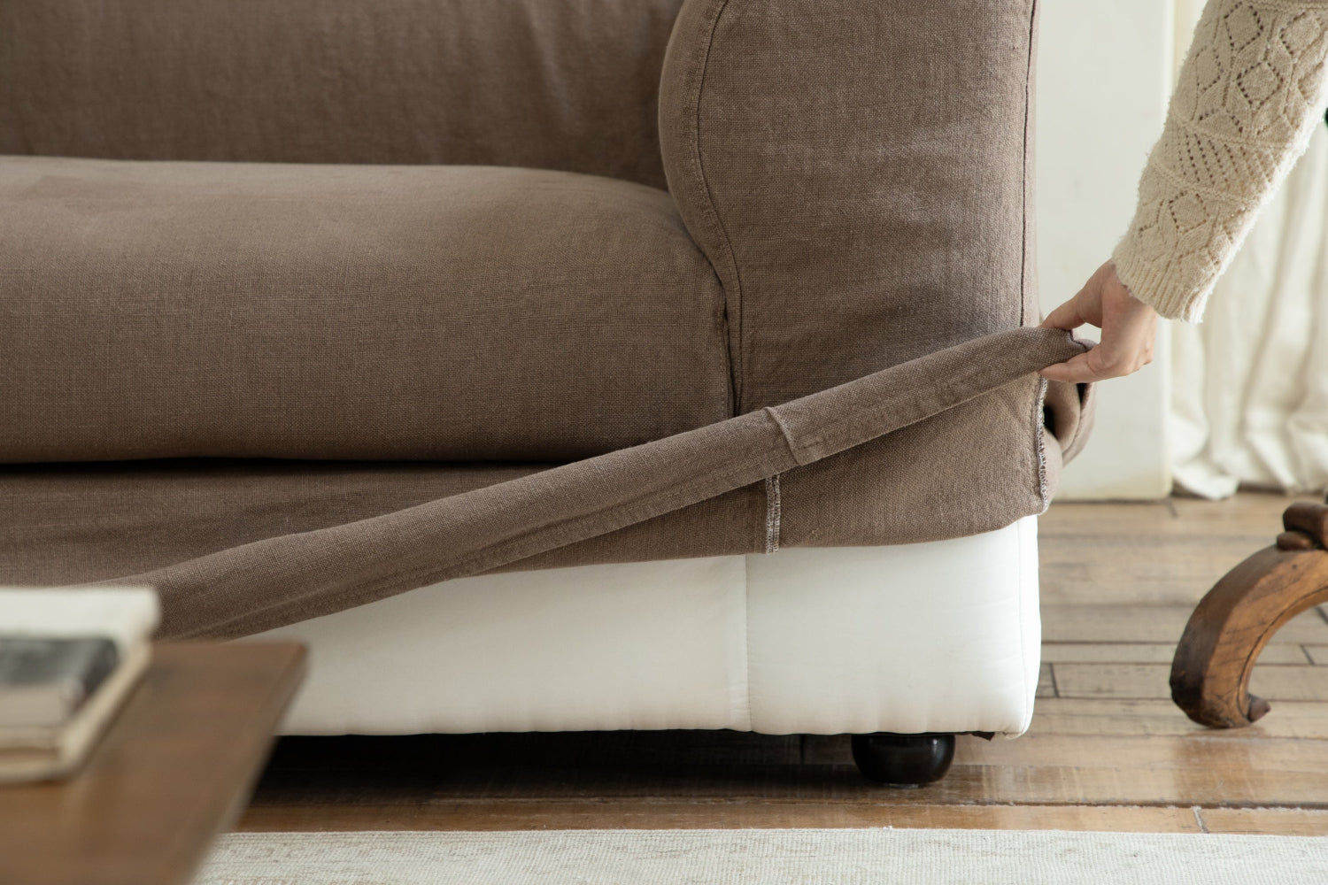 Charlotte Sofa - ZM Home