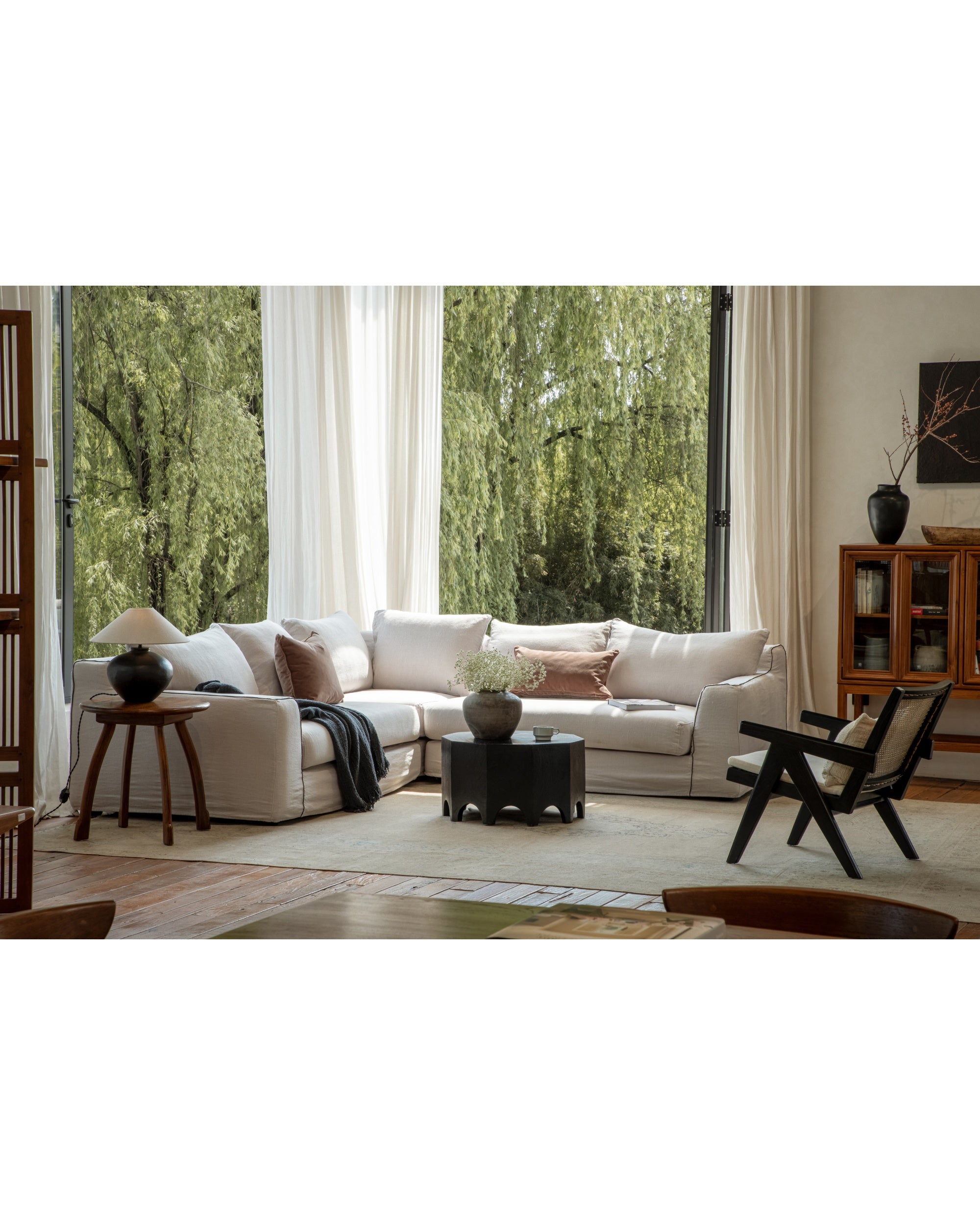 Noa Sectional Sofa in light beige Belgian linen, modular L-shape configuration.