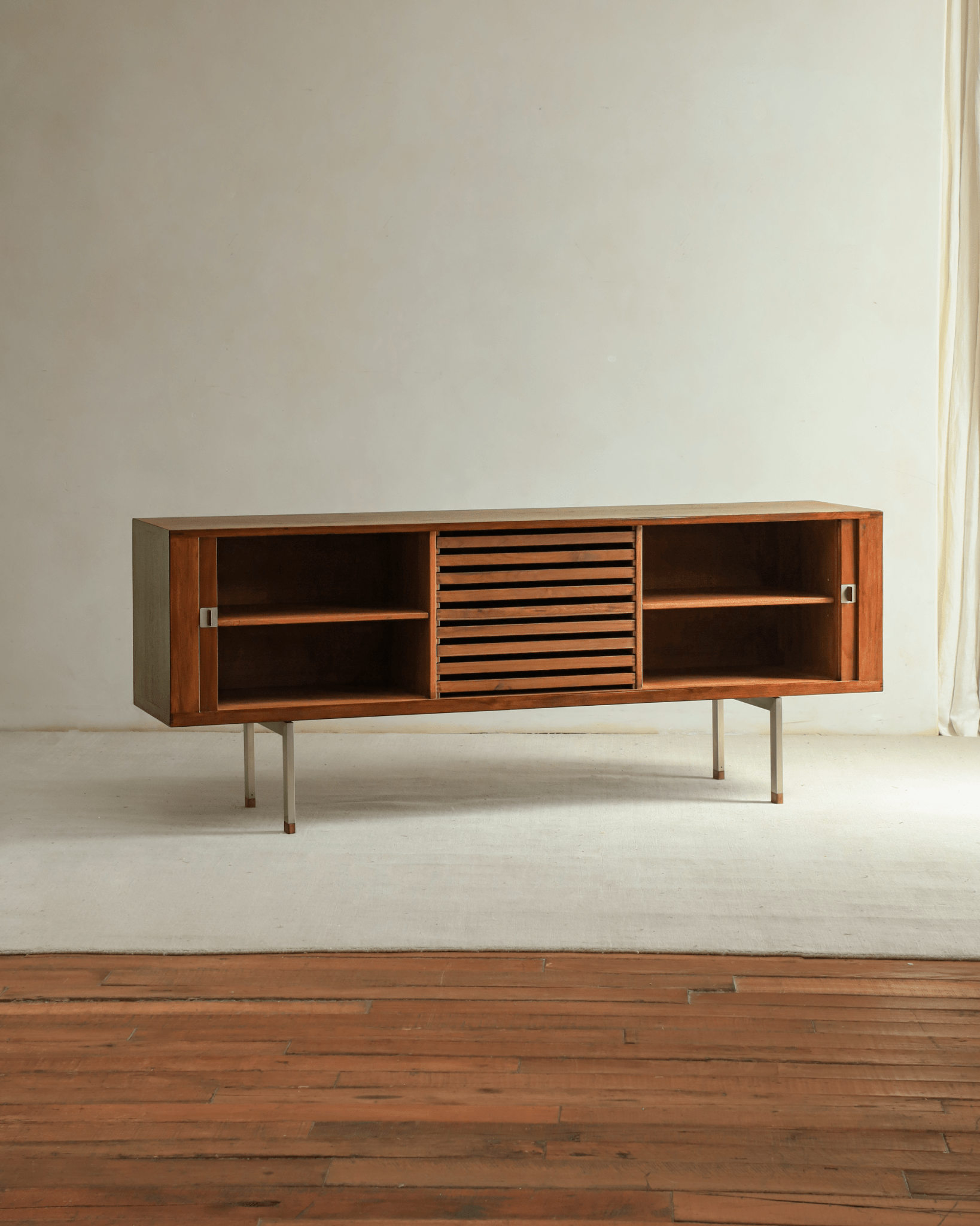 Martin Credenza - ZM Home