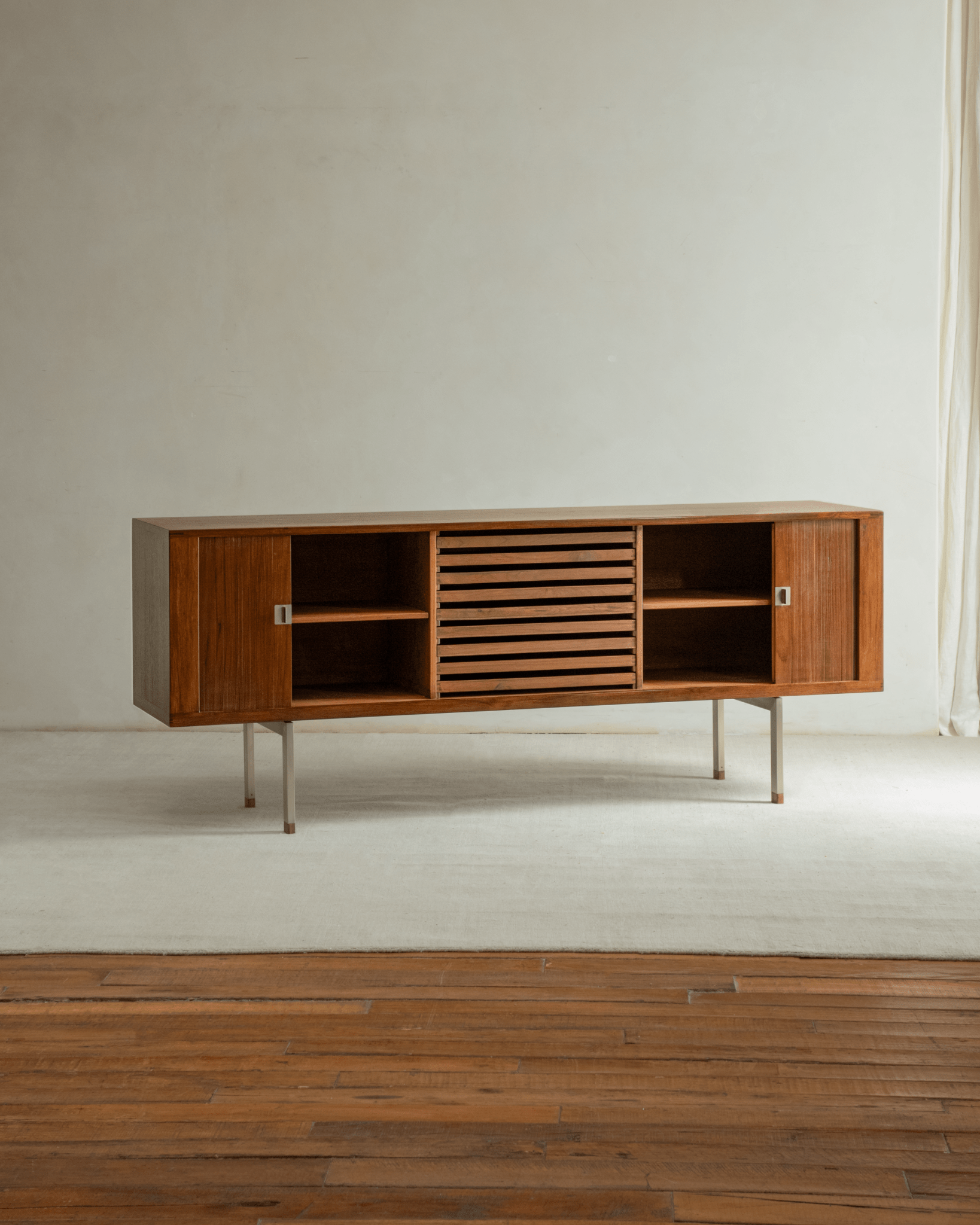 Martin Credenza - ZM Home