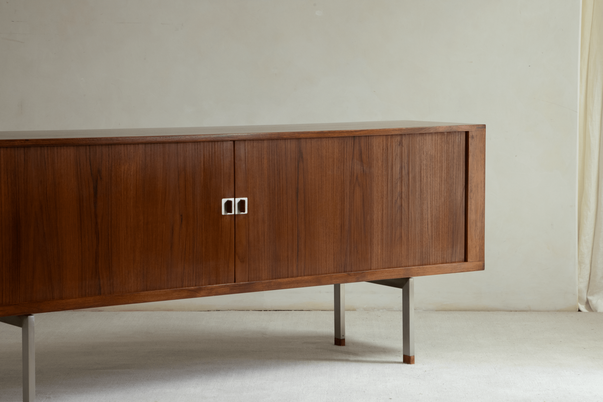 Martin Credenza - ZM Home