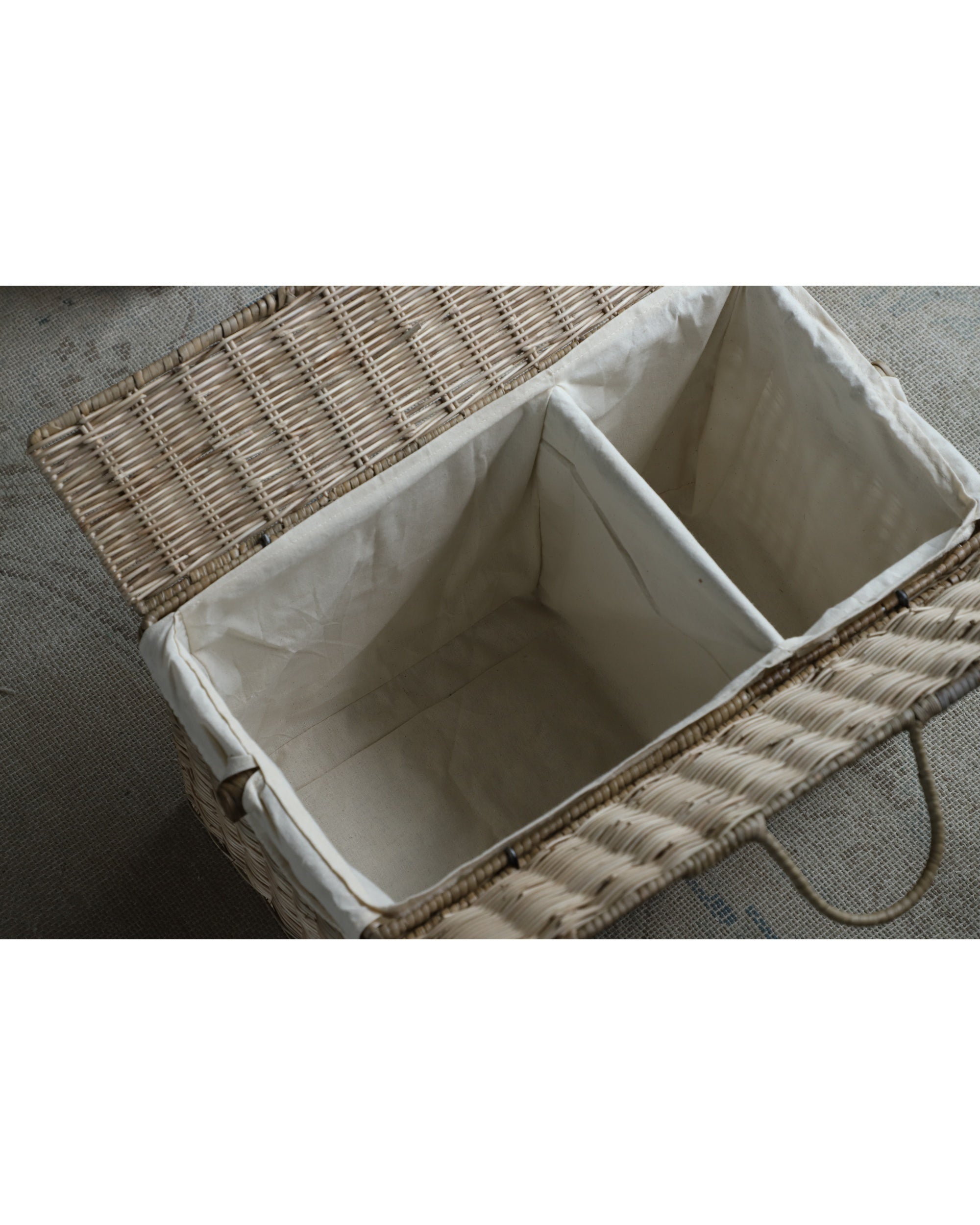 Cerelia Picnic Basket