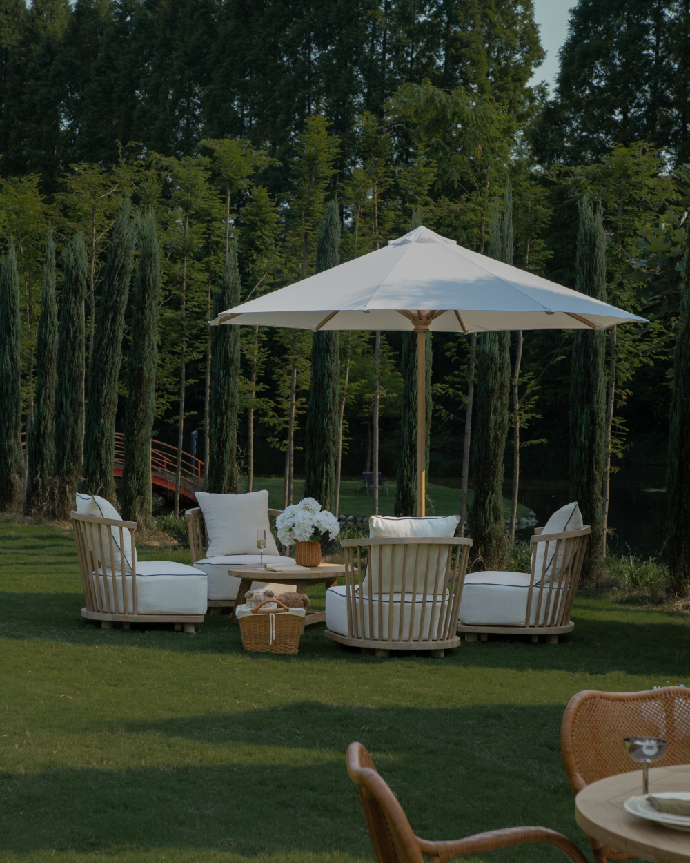 Riven Outdoor Lounge Chair