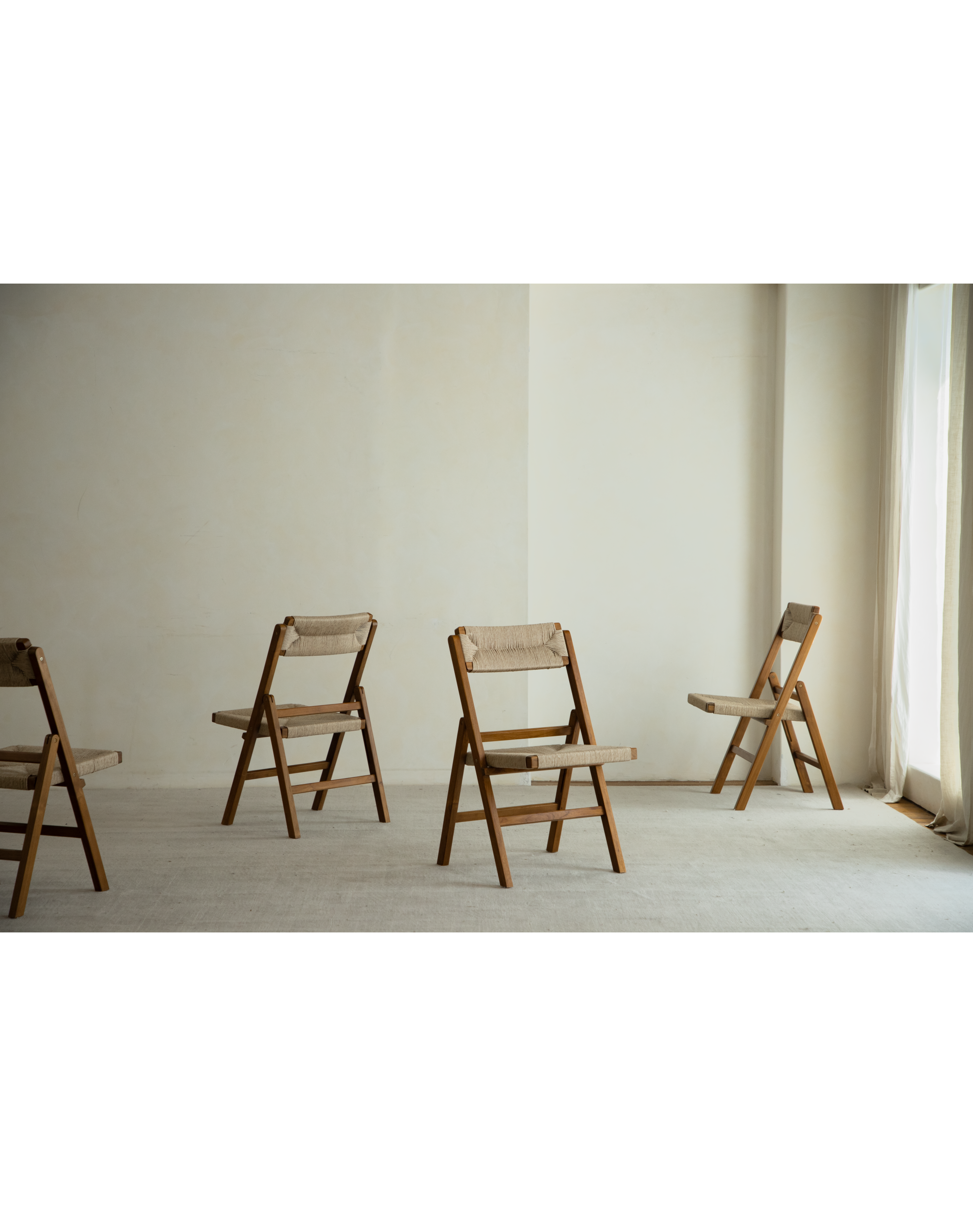 Clara Folding Chair