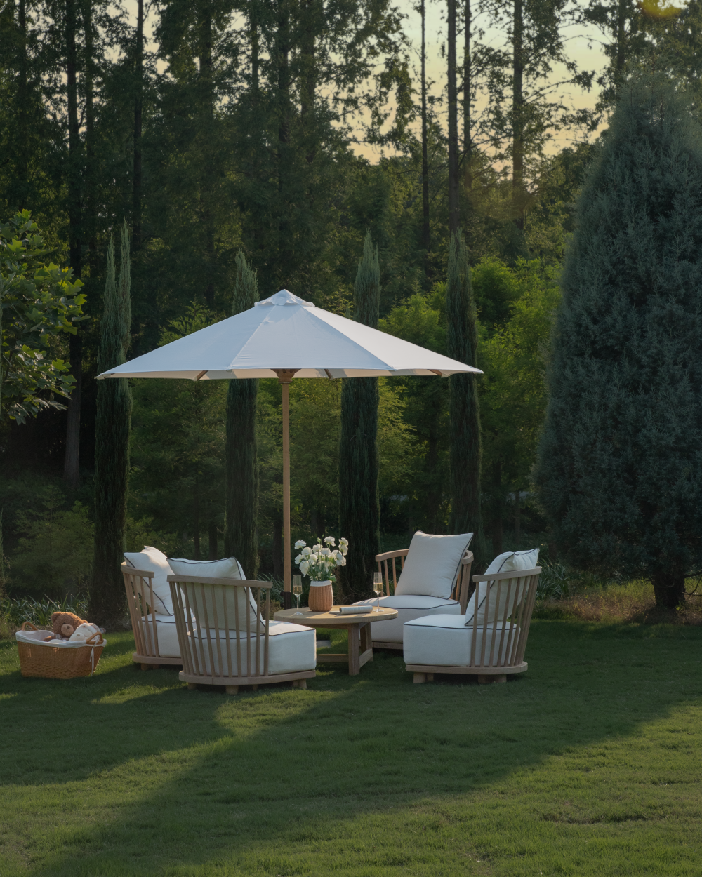 Riven Outdoor Lounge Chair