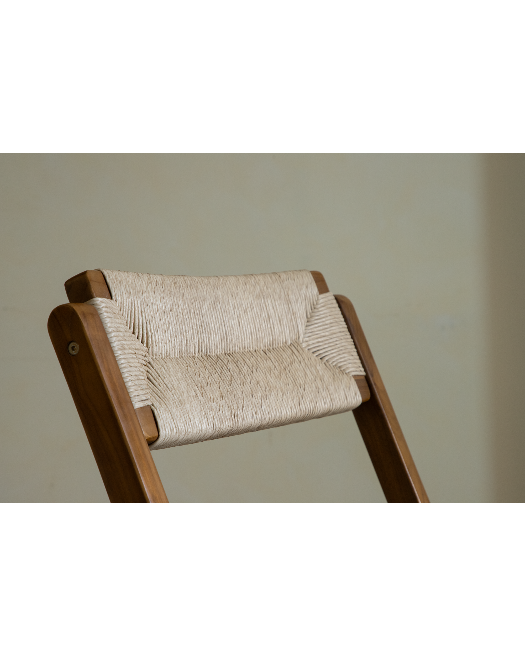 Clara Folding Chair