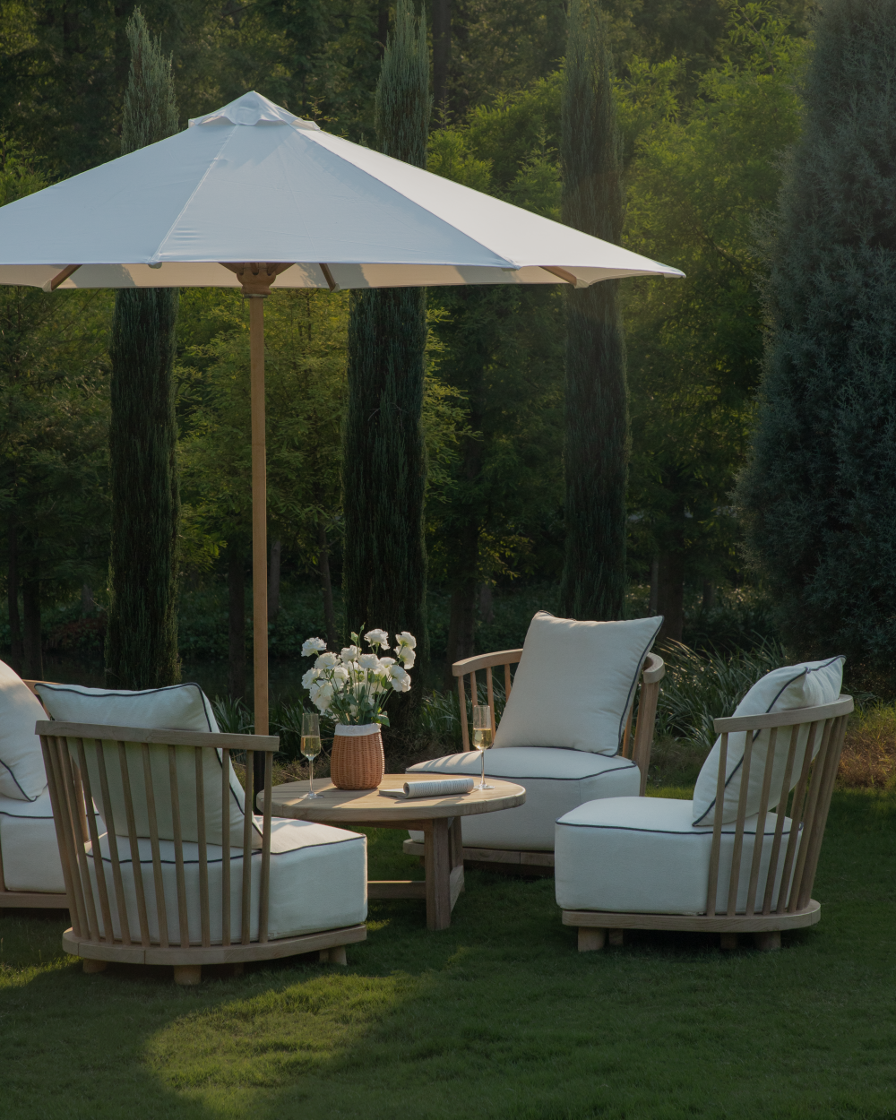 Riven Outdoor Lounge Chair