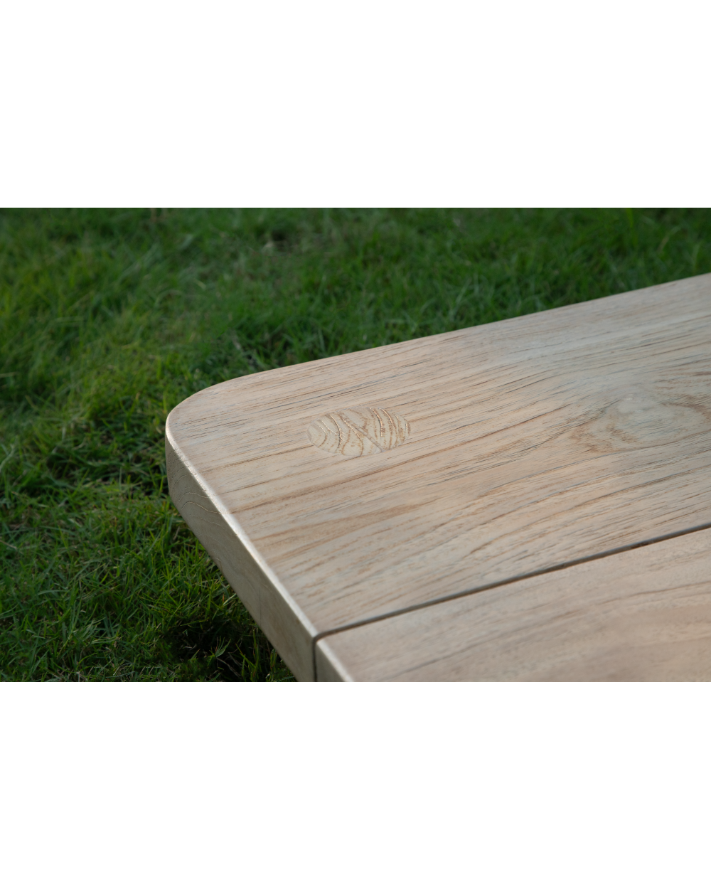 Riven Outdoor Lounge Chair