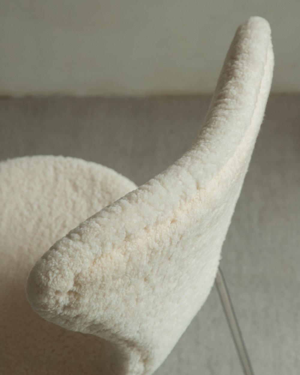 Pietra Shearling Chair - ZM Home