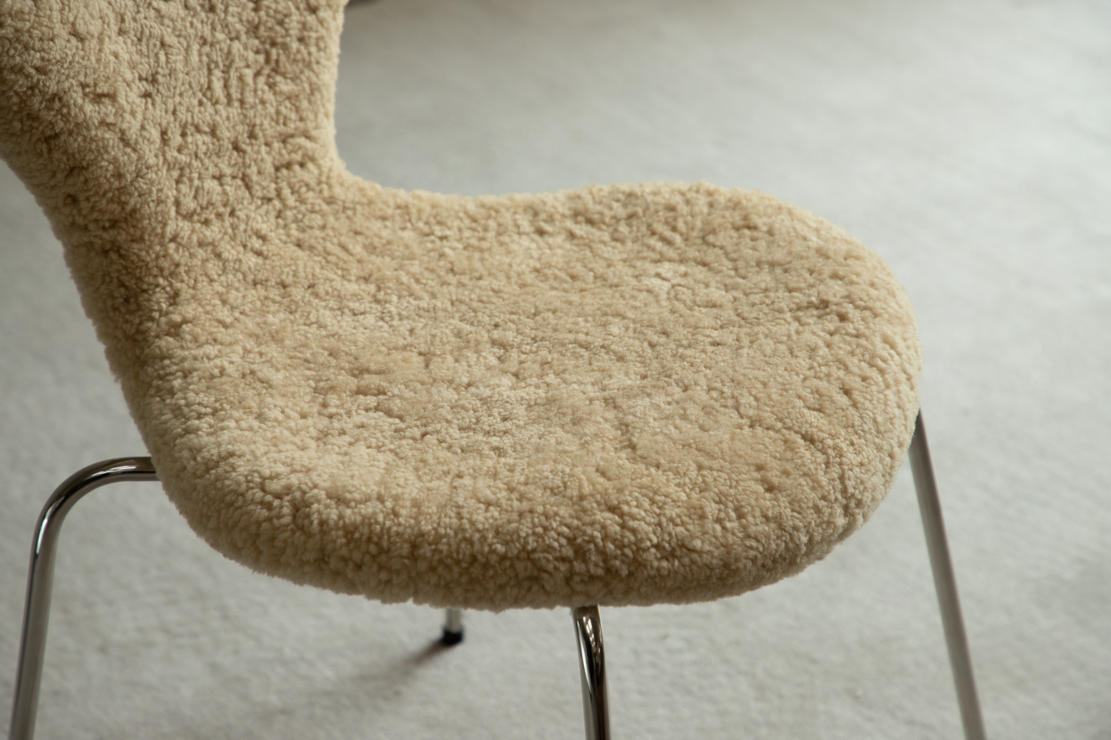Pietra Shearling Chair - ZM Home