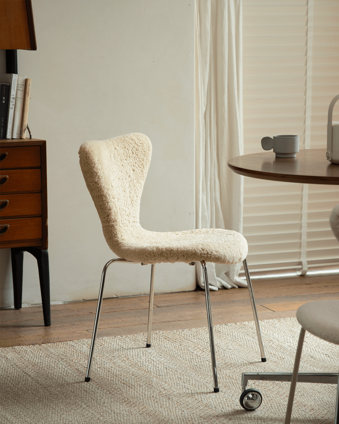 Pietra Shearling Chair - ZM Home