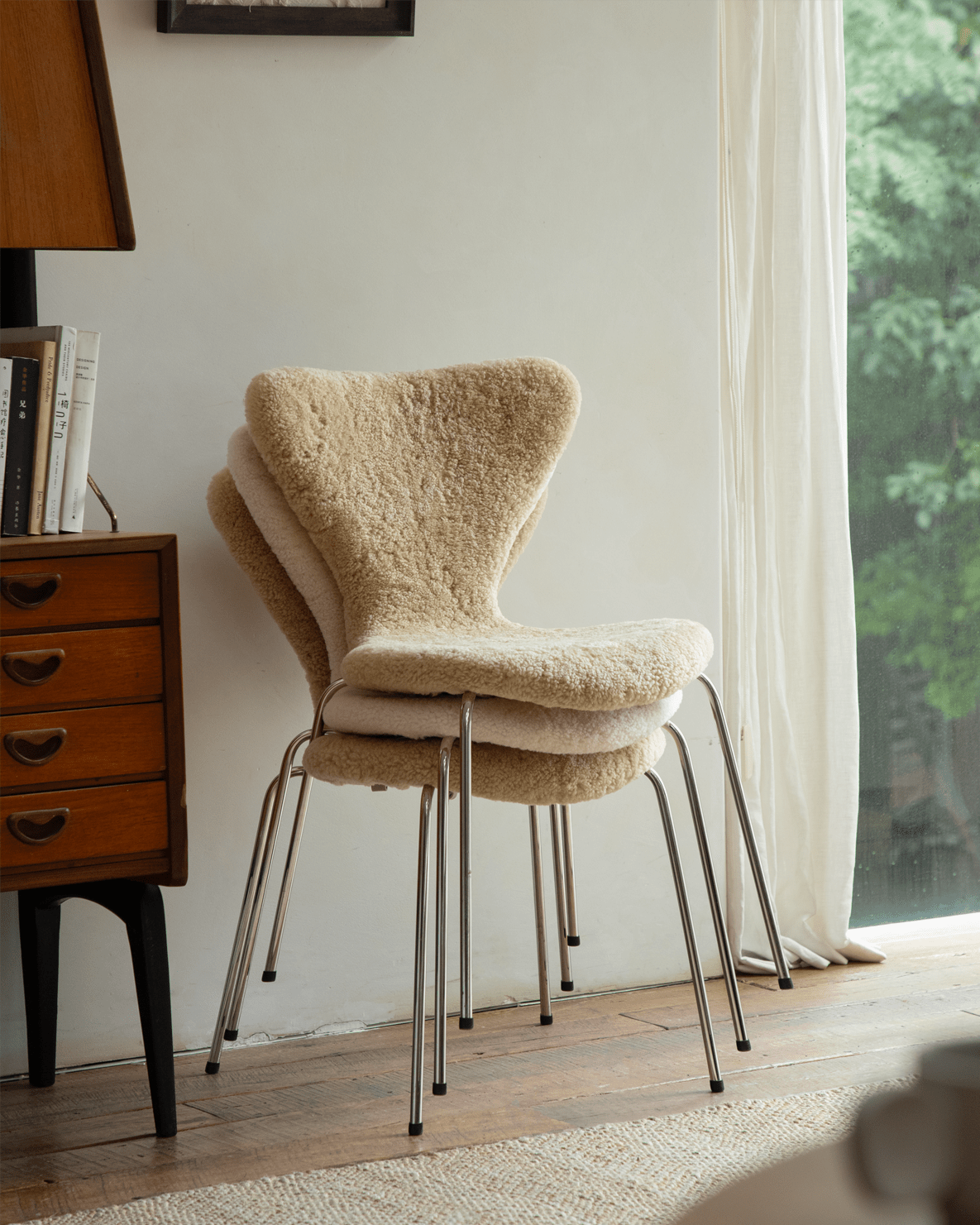 Pietra Shearling Chair - ZM Home